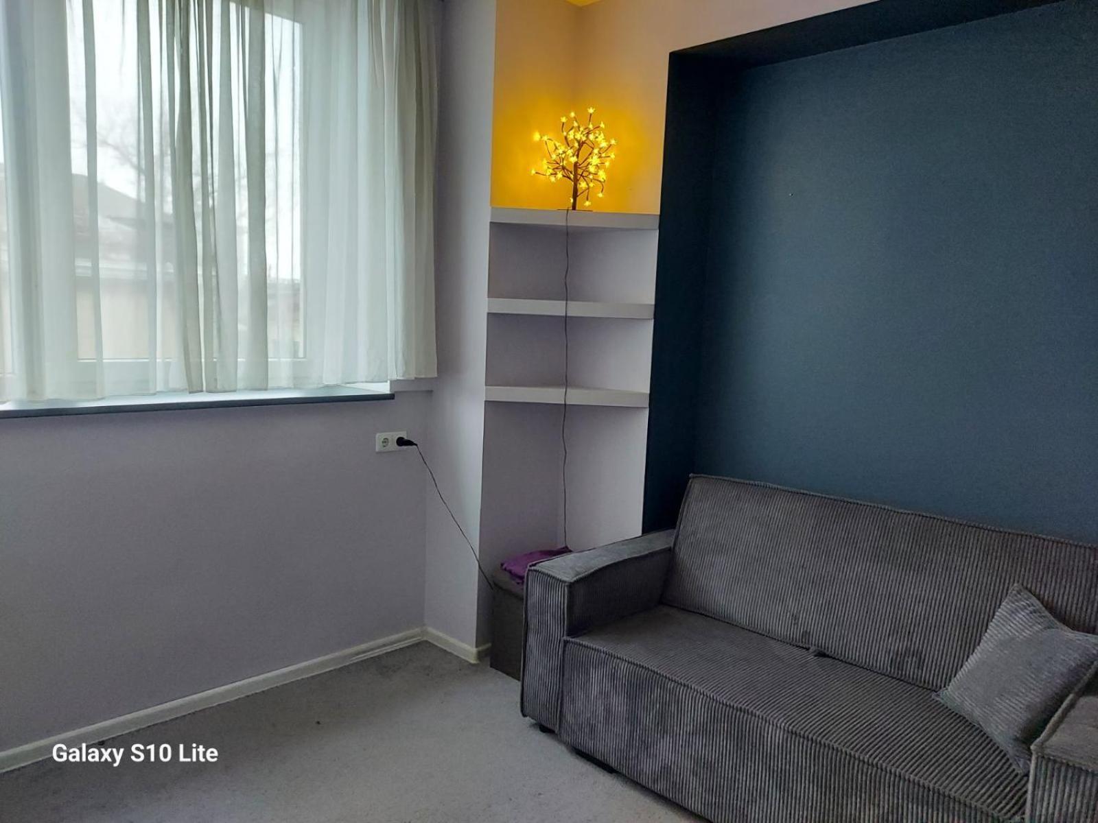 Butas Four Room's